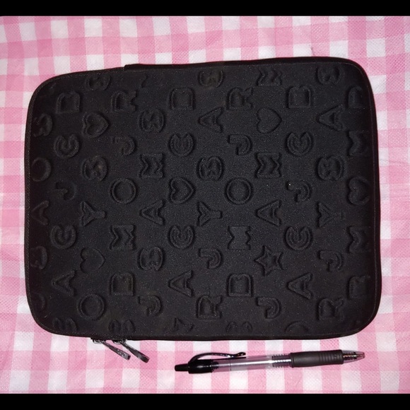 Marc Jacobs Padded Tablet Neoprene Case - Picture 10 of 16